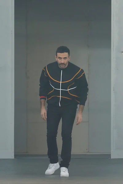 Look 57